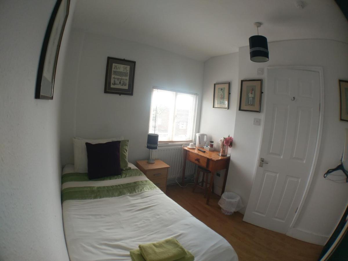 ウェア The Rifle Volunteer Bed & Breakfast 部屋 写真